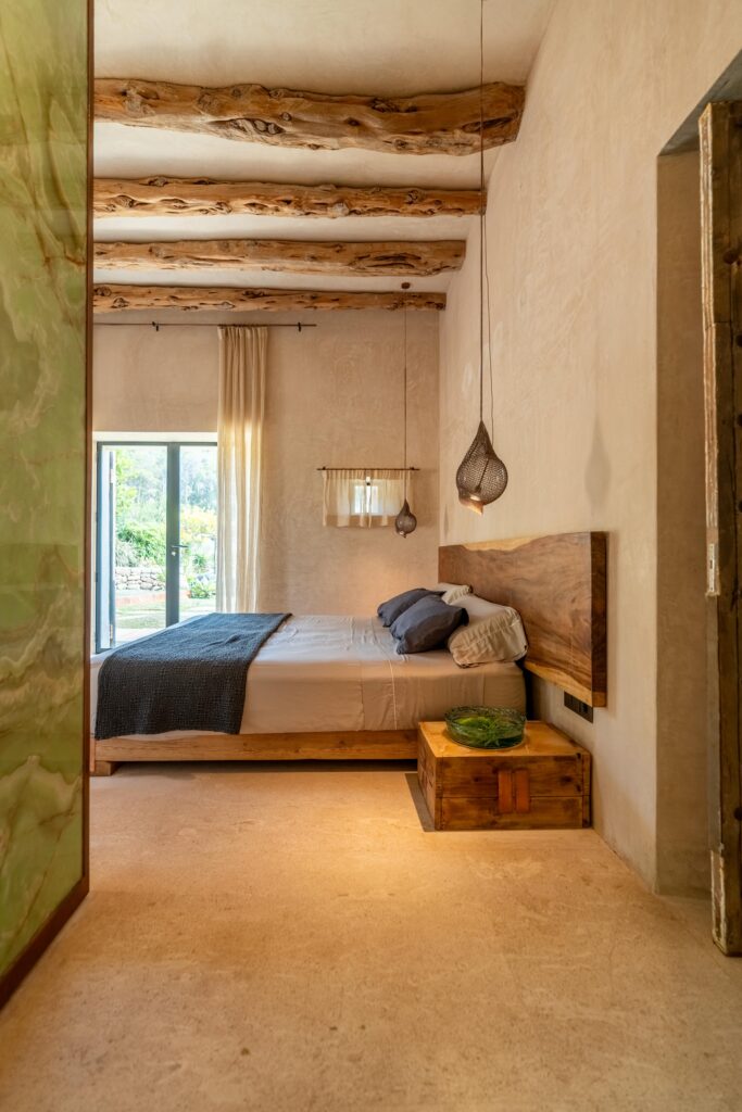 2dc04365-769c-4aeb-b098-8cb8fe95bf46