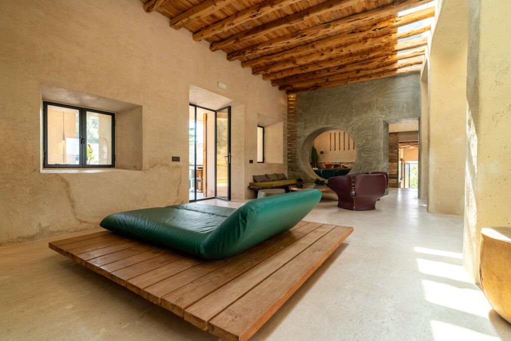 43ee2fd2-76ad-466f-aca5-7ba88696b2a0