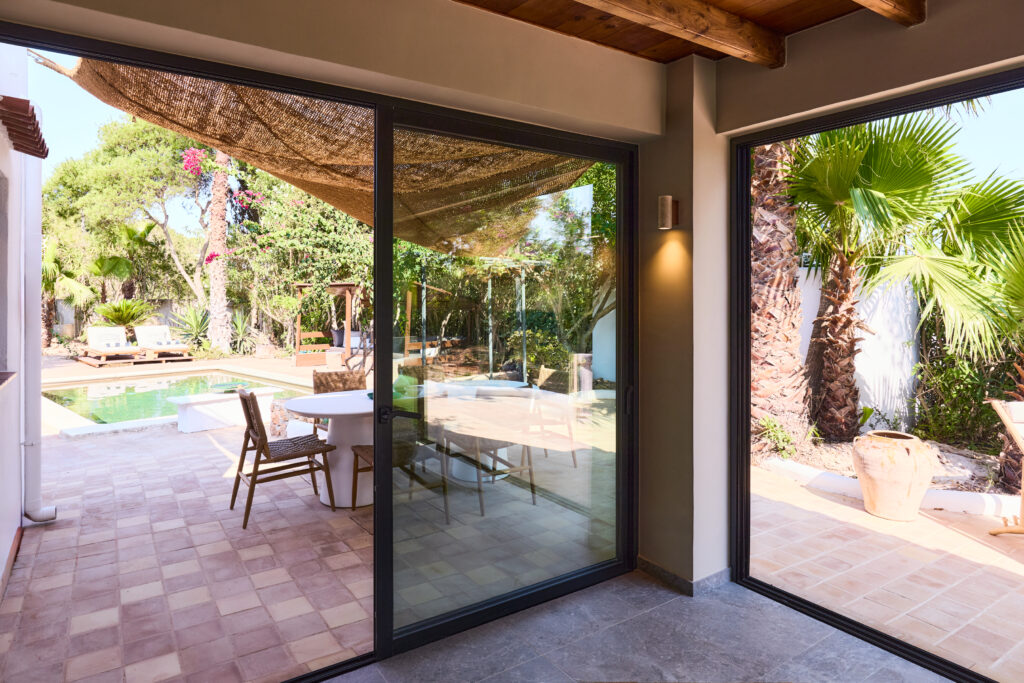 Living 12 - Can Pardis