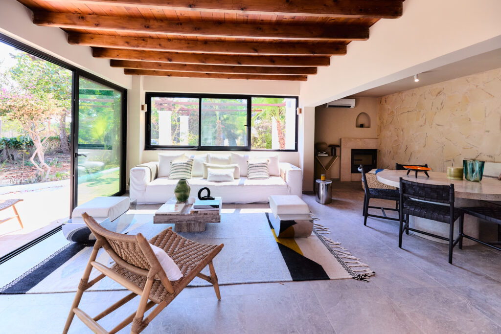 Living 14 - Can Pardis