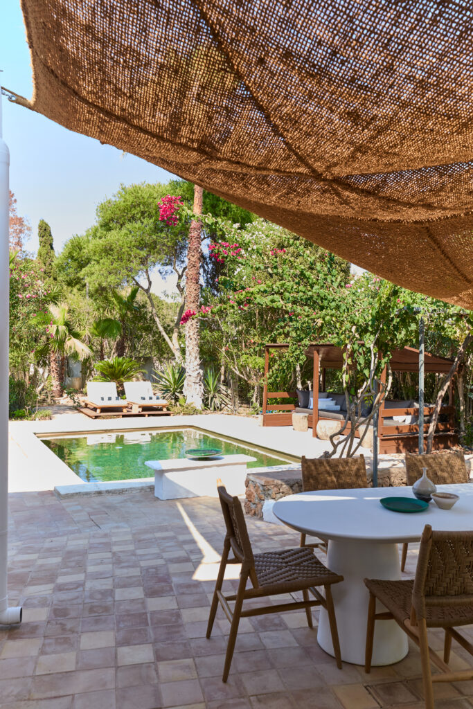 Outside Dining area 2 -Can Pardis