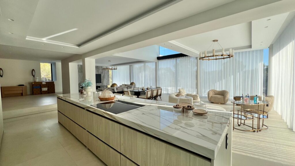 PHOTO-2025-11-21-14-31-24